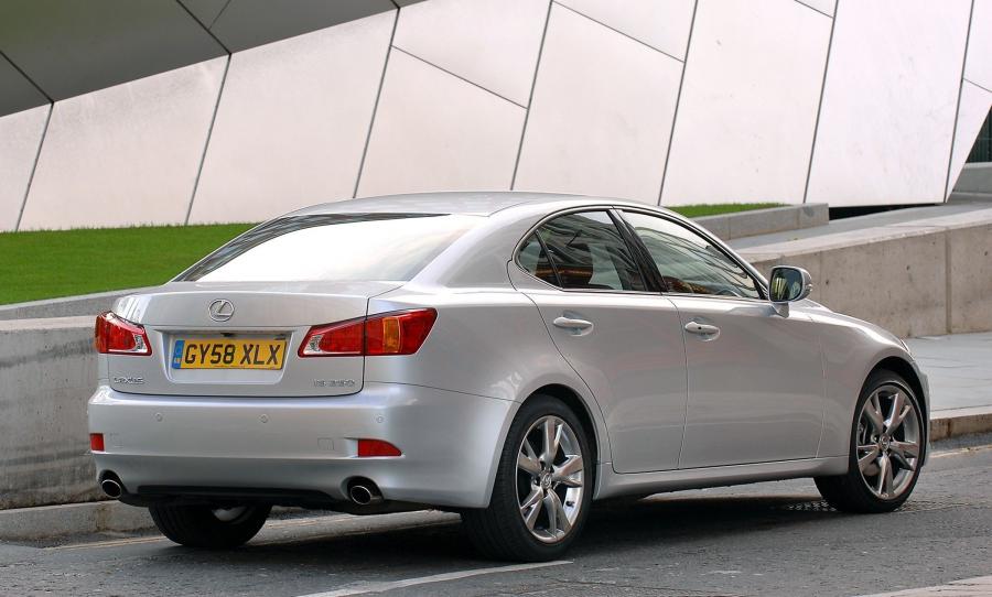  Lexus IS250 2009 года  (фото 5 из 10)